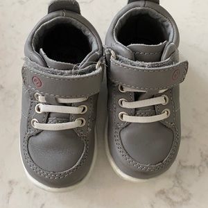 Stride rite baby shoe - size 3.5